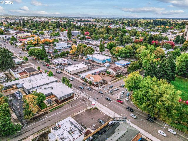 692 JEFFERSON St, Eugene, OR 97402