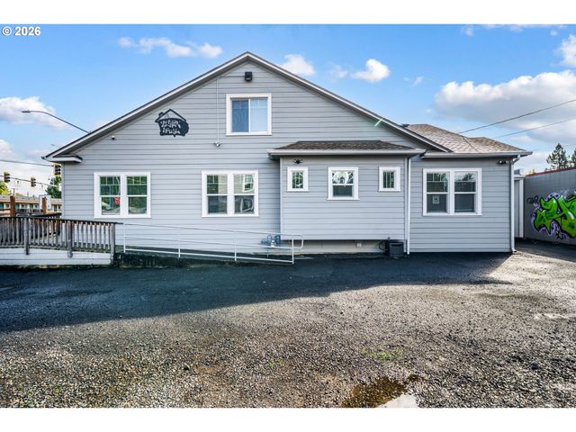 692 JEFFERSON St, Eugene, OR 97402