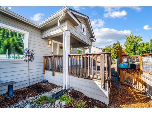 692 JEFFERSON St, Eugene, OR 97402