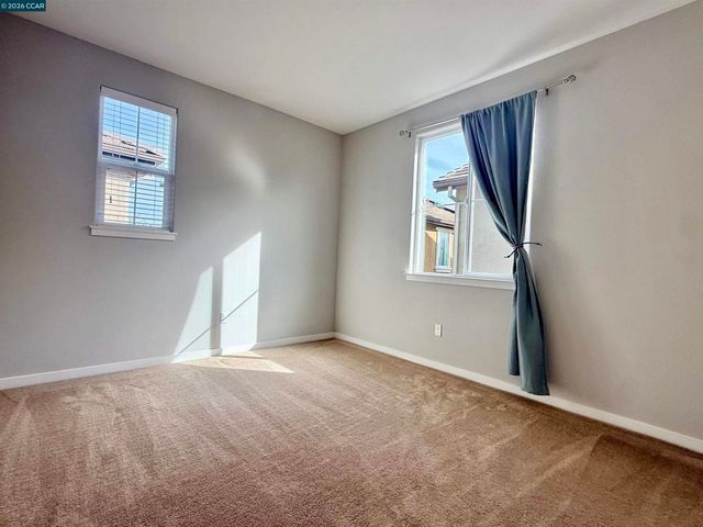 307 Birmingham Ct, Fairfield, CA 94534