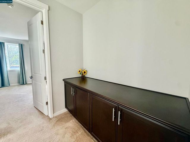 307 Birmingham Ct, Fairfield, CA 94534