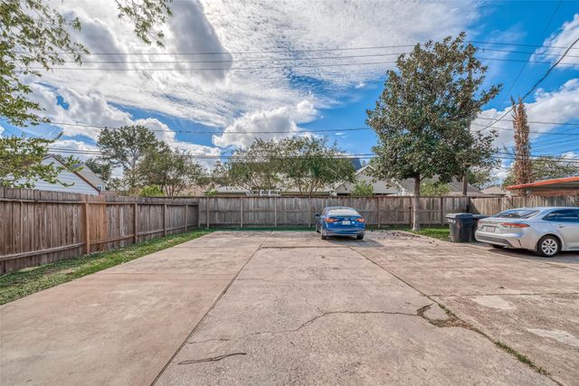 6630 Lawndale Street 2, Houston, TX 77023