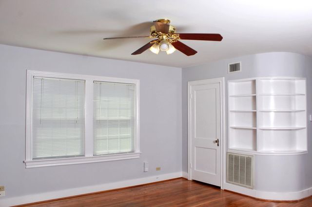 6630 Lawndale Street 2, Houston, TX 77023