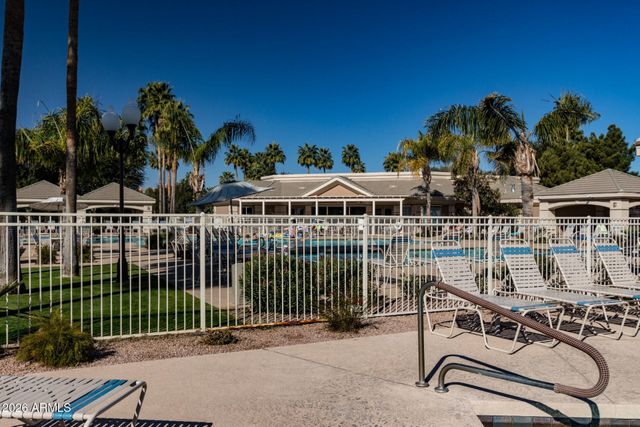 9625 E HOLIDAY Way, Sun Lakes, AZ 85248