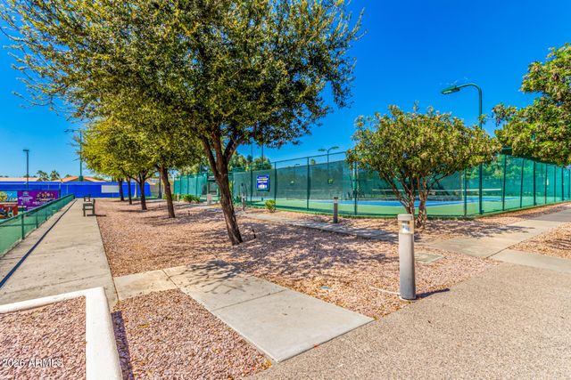 9625 E HOLIDAY Way, Sun Lakes, AZ 85248