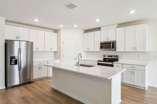 1631 COOLRIDGE PLACE, Zephyrhills, FL 33541