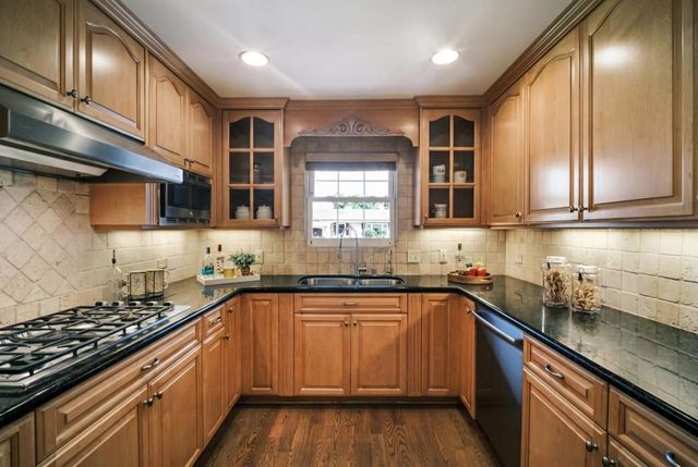 2488 Hart Avenue, Santa Clara, CA 95050