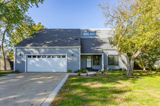 5358 NW 91st Court, Johnston, IA 50131