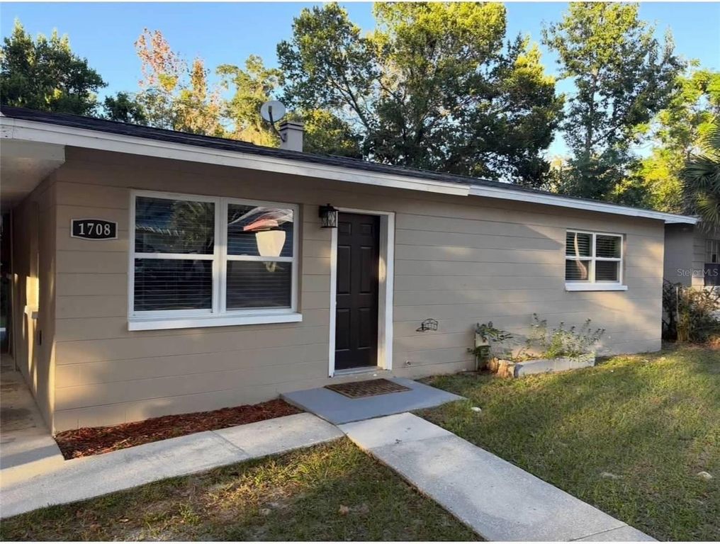 1708 HIGH STREET, Leesburg, FL 34748
