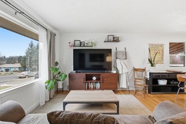 5924 N BELT St, Spokane, WA 99205