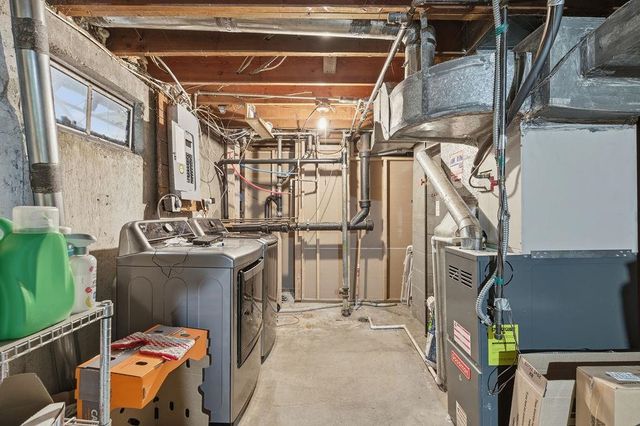 5924 N BELT St, Spokane, WA 99205