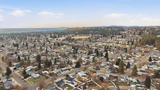 5924 N BELT St, Spokane, WA 99205