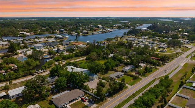 826 W SHELL POINT STREET, Ruskin, FL 33570