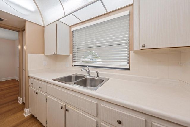 1975 W BAY DRIVE 115, Largo, FL 33770