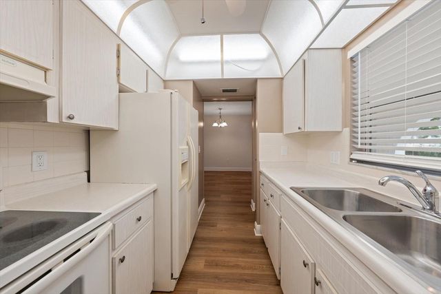 1975 W BAY DRIVE 115, Largo, FL 33770