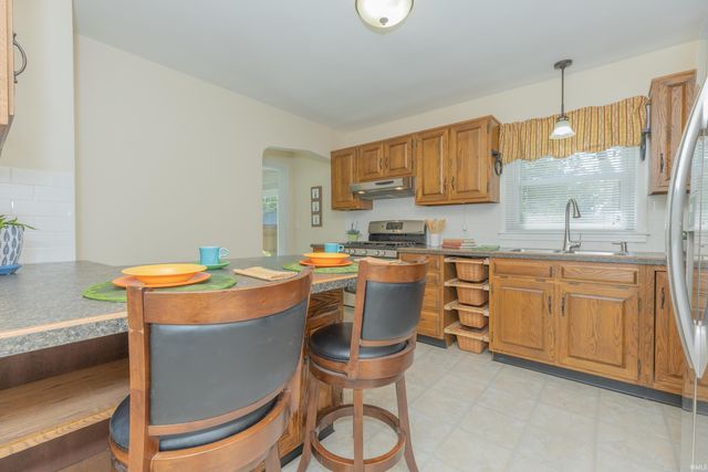 3306 W Maryland Street, Evansville, IN 47720