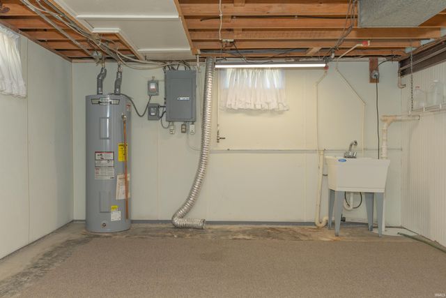 3306 W Maryland Street, Evansville, IN 47720