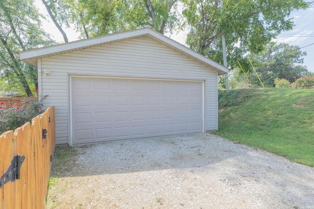 3306 W Maryland Street, Evansville, IN 47720