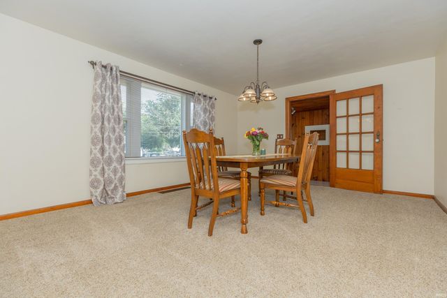 3306 W Maryland Street, Evansville, IN 47720