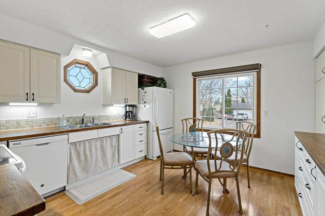 4048 Cinnabar Drive, Eagan, MN 55122