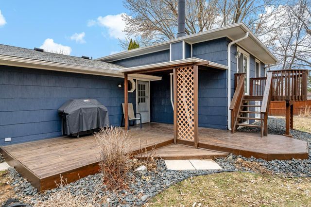 4048 Cinnabar Drive, Eagan, MN 55122