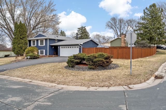 4048 Cinnabar Drive, Eagan, MN 55122