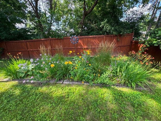 4048 Cinnabar Drive, Eagan, MN 55122