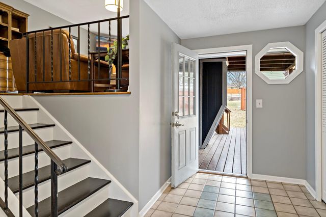 4048 Cinnabar Drive, Eagan, MN 55122