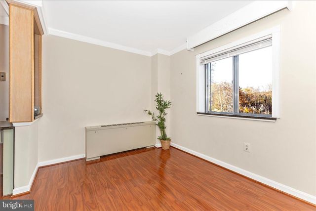 7505 DEMOCRACY BLVD, Bethesda, MD 20817