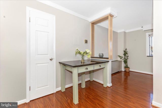 7505 DEMOCRACY BLVD, Bethesda, MD 20817