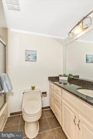 7505 DEMOCRACY BLVD, Bethesda, MD 20817