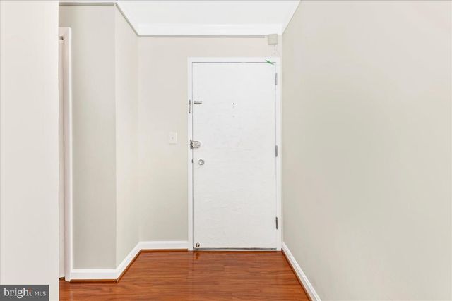 7505 DEMOCRACY BLVD, Bethesda, MD 20817