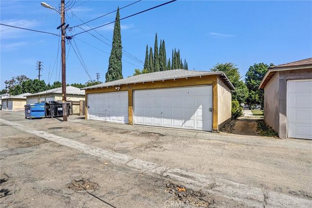15212 Victory Blvd 4, Van Nuys, CA 91411