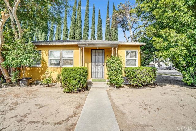 15212 Victory Blvd 4, Van Nuys, CA 91411