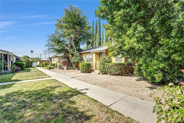 15212 Victory Blvd 4, Van Nuys, CA 91411