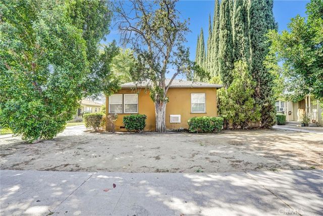 15212 Victory Blvd 4, Van Nuys, CA 91411