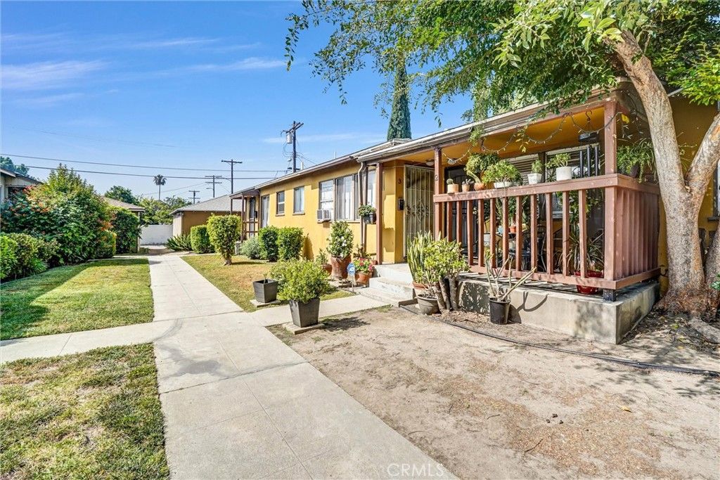 15212 Victory Blvd 4, Van Nuys, CA 91411