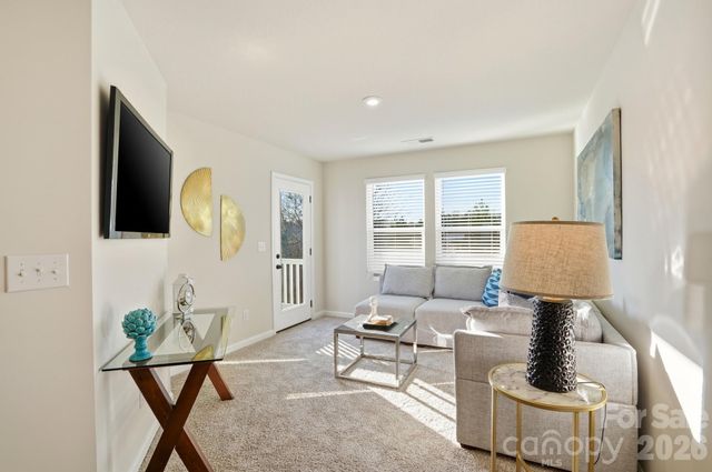 3847 Cheyney Park Drive, Charlotte, NC 28269