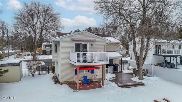 22 Thelma Street, Colonie, NY 12205