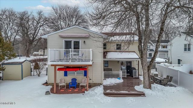 22 Thelma Street, Colonie, NY 12205