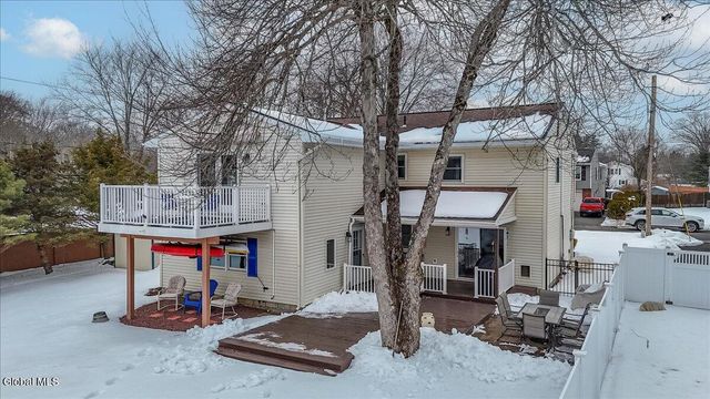 22 Thelma Street, Colonie, NY 12205