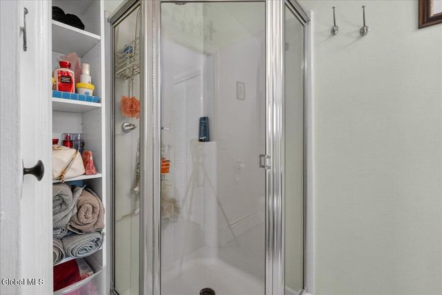 22 Thelma Street, Colonie, NY 12205