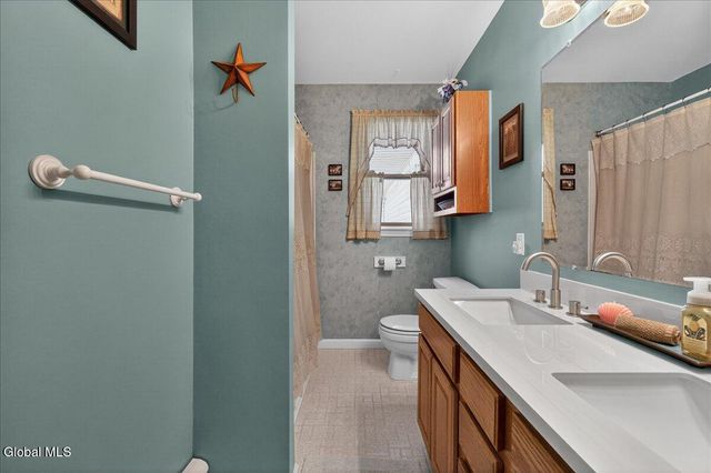 22 Thelma Street, Colonie, NY 12205