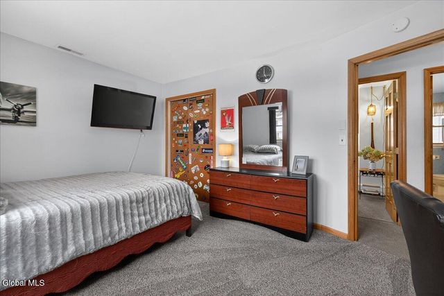 22 Thelma Street, Colonie, NY 12205