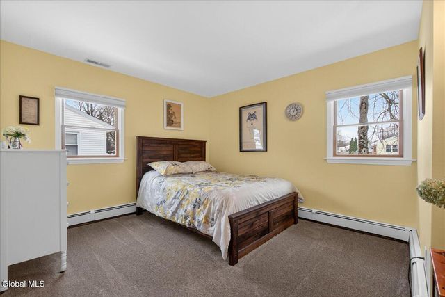 22 Thelma Street, Colonie, NY 12205