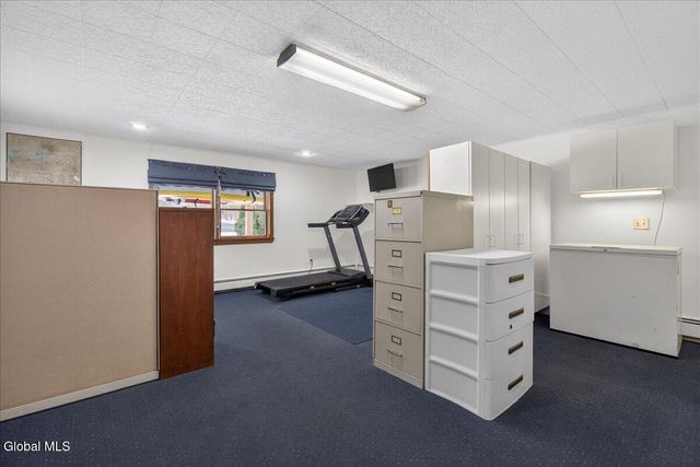 22 Thelma Street, Colonie, NY 12205