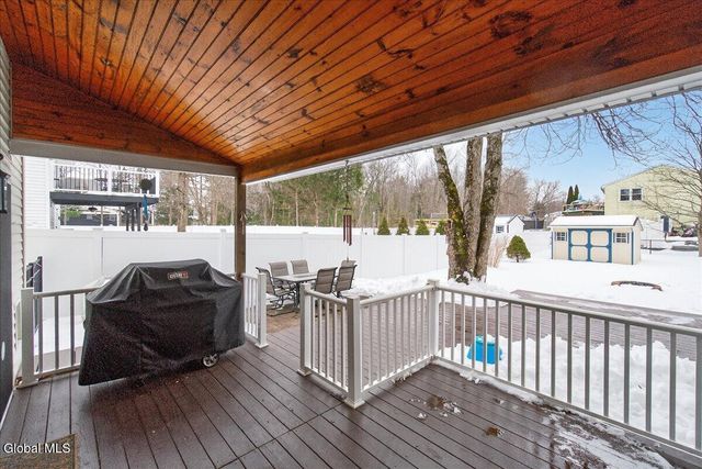 22 Thelma Street, Colonie, NY 12205