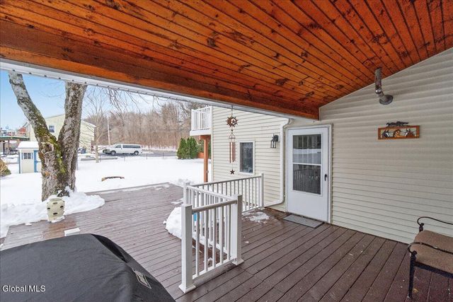 22 Thelma Street, Colonie, NY 12205