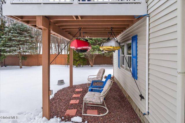 22 Thelma Street, Colonie, NY 12205