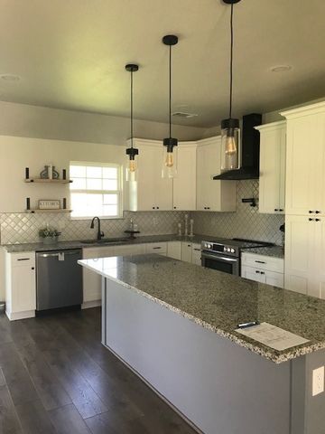 107 Tanglewood Drive, Tool, TX 75143
